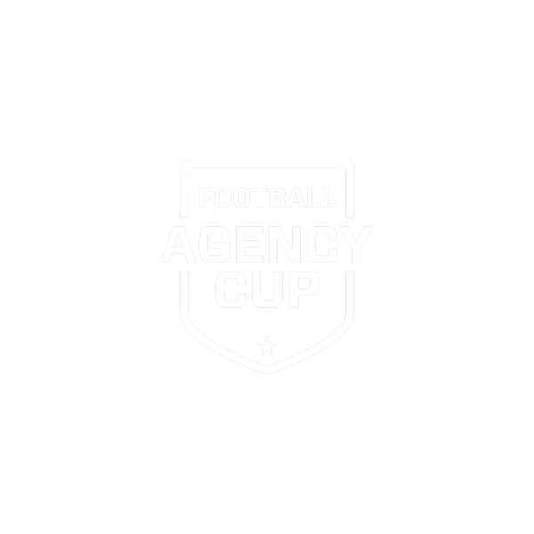 Weißes Logo mit dem Schriftzug Football Agency Cup in fetten Großbuchstaben, angeordnet innerhalb des Umrisses eines Schildes mit einem kleinen Stern am unteren Rand, auf hellgrauem Hintergrund.